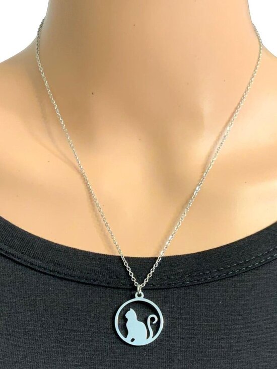 Jewelry - Cat Silhouette Pendant Necklace Silver Tone 18 - 20 Inch Adjustable Chain Gift